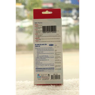 Đo nhiệt độ nước tắm cho bé hình cá