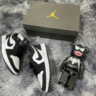 Giày Thể Thao Jordan 1 Low PANDA Đen Trắng Cổ Thấp Trẻ Trung Dễ Phối Đồ - Hàng Chuẩn Full Box Bill