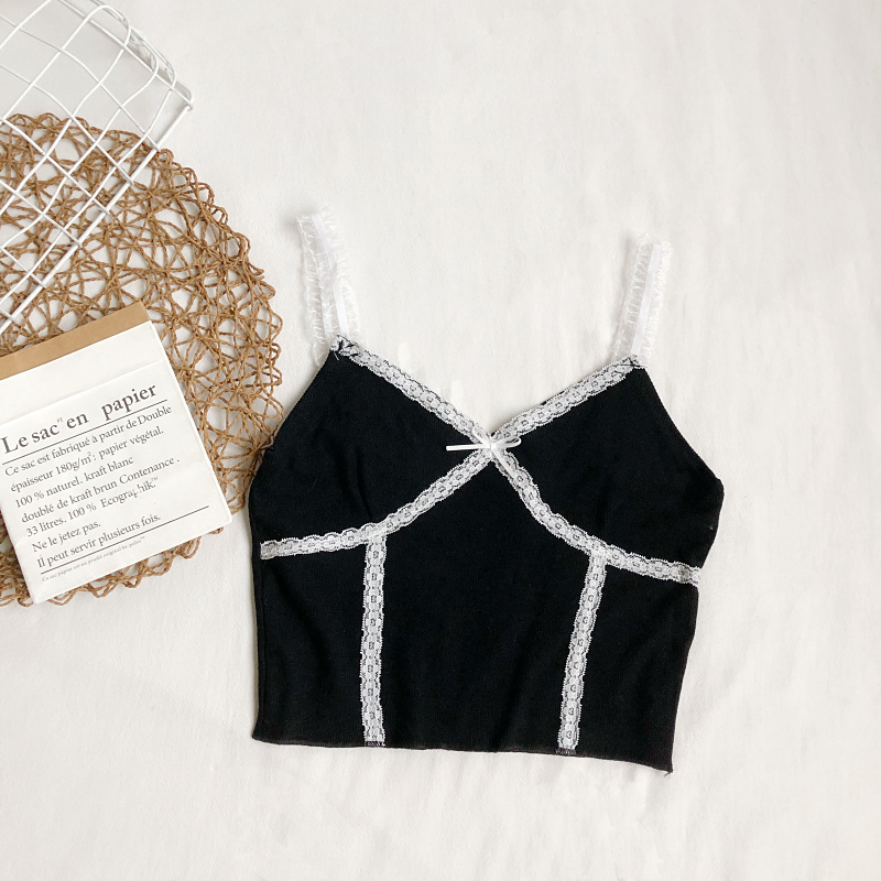 Áo ren cổ V dáng ngắn thiết kế quyến rũ trẻ trung hợp thời trang | BigBuy360 - bigbuy360.vn