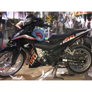 Tem Xe Winner 150 Đen Cam
