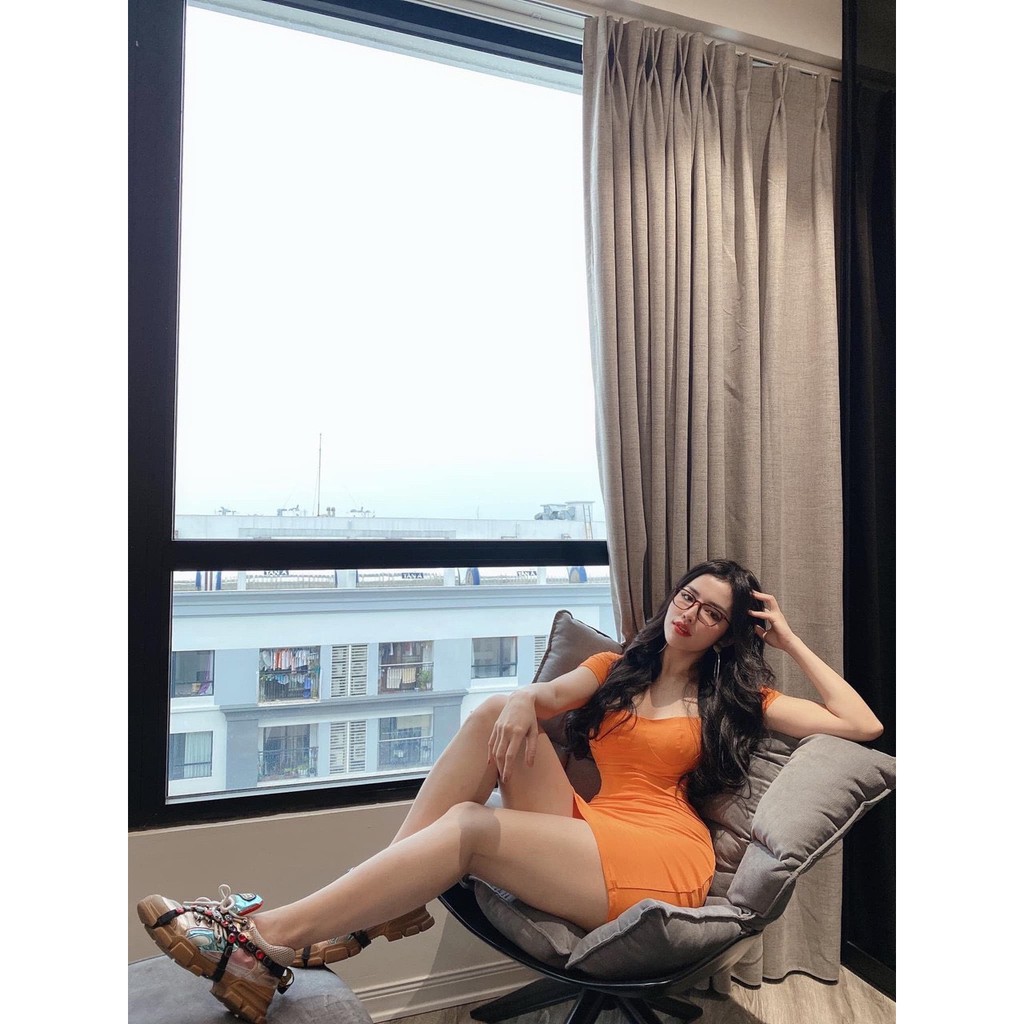 Đầm ôm body tay ngắn cổ vuông siêu xinh | BigBuy360 - bigbuy360.vn