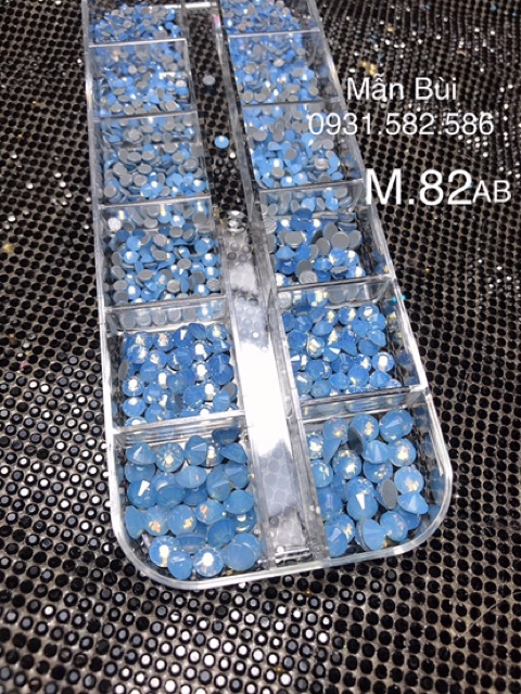 Khay đá chân keo cao cấp khay 1440 viên, đá mix size màu mắt mèo