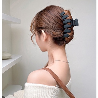 Kẹp tóc cá mập nhiều răng