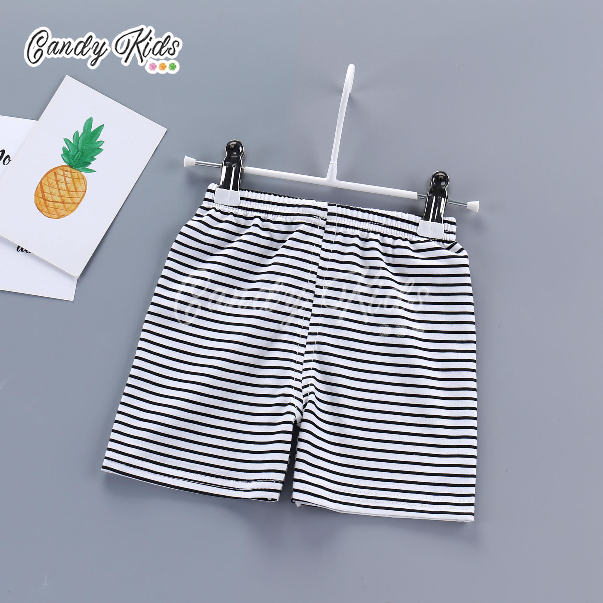 Quần Short Cotton Kẻ Ca-Rô Kiểu Hoạt Hình Ngộ Nghĩnh Đáng Yêu Cho Bé 1-7 Tuổi