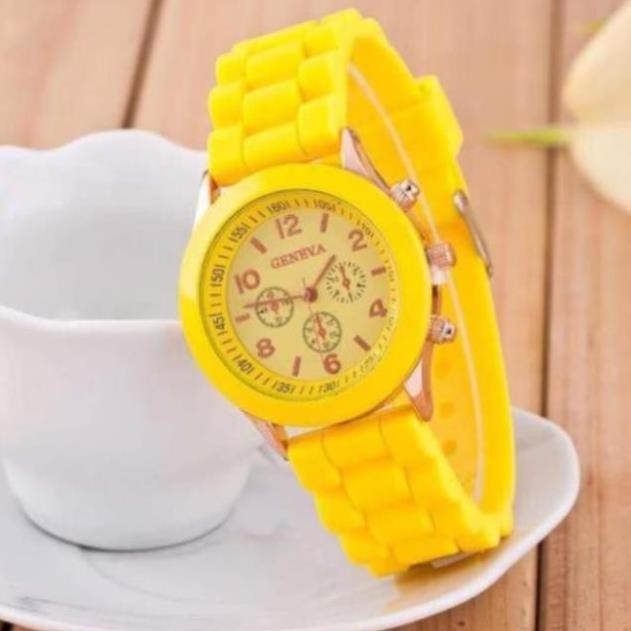 (giá sỉ)đồng hồ thời trang nam nữ geneva khởi my K99