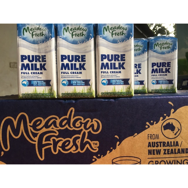 SỮA TƯƠI NGUYÊN KEM PURE MILK FULL CREAM MEADOW FRESH 24 hop x200ml