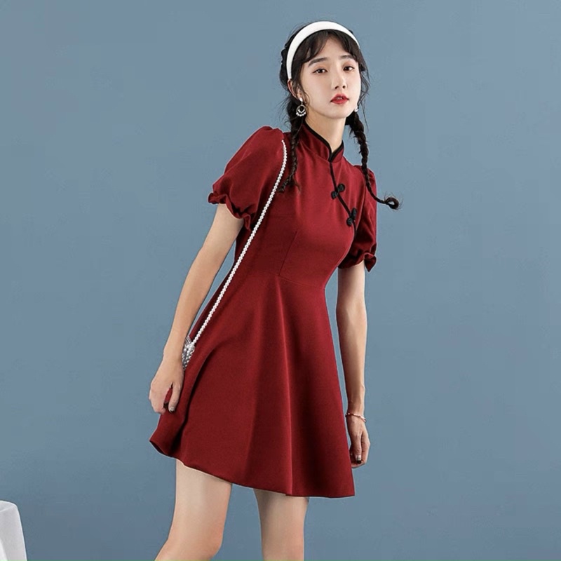 Đầm đỏ nút tàu