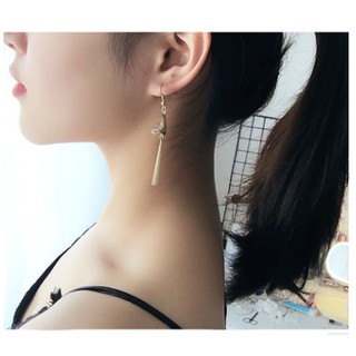KHUYÊN TAI NỮ CÁ TÍNH