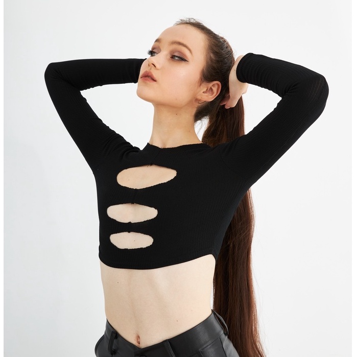 Lucie croptop | áo thun croptop dài tay khoét ngực - màu đen