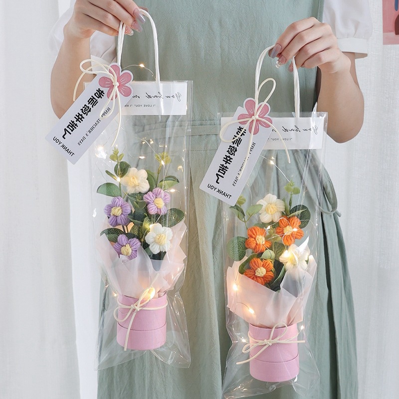 Bó Hoa Nhân Tạo Đan Bằng Tay Có Đèn LED Cho Ngày Nhà Giáo