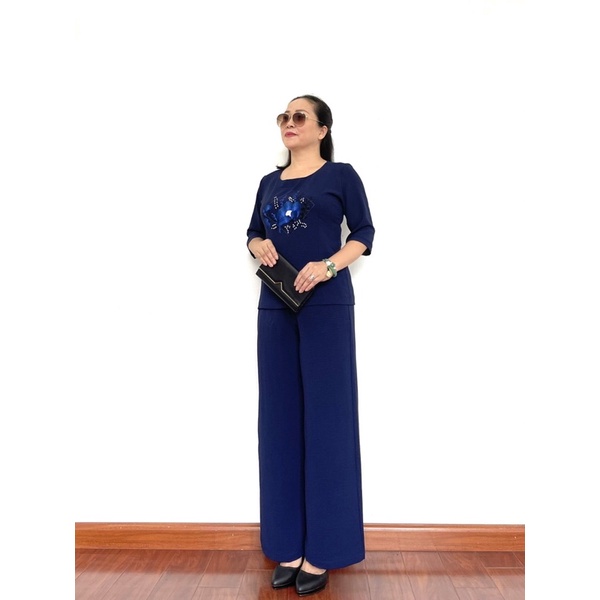 Đồ bộ trung niên nữ Chất đũi cao cấp, Bộ đồ cho mẹ họa tiết thêu hoa ngực, tay lỡ, Form xuông dành cho quý bà