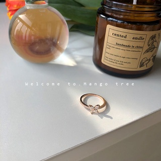 Korean style diamond engagement ring