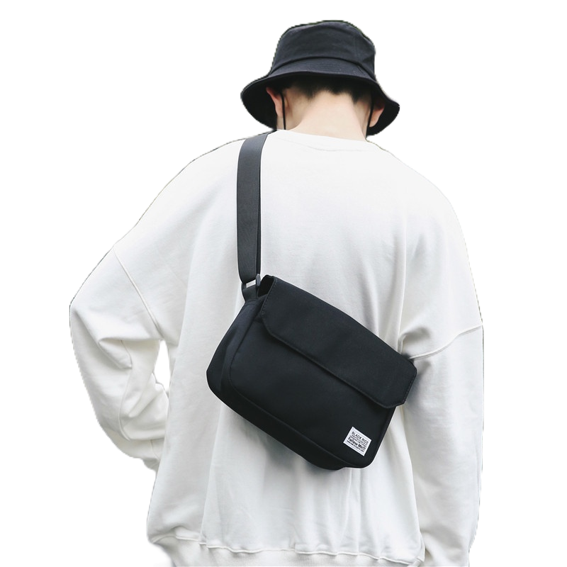Túi Đeo Chéo Ngực Hình Vuông Nhỏ Màu Trơn Đơn Giản Phong Cách Đường Phố Nhật Bản / Đen / Xám / Xanh Lá Đậm Phong Cách Hàn Quốc Cho Nam Và Nữ