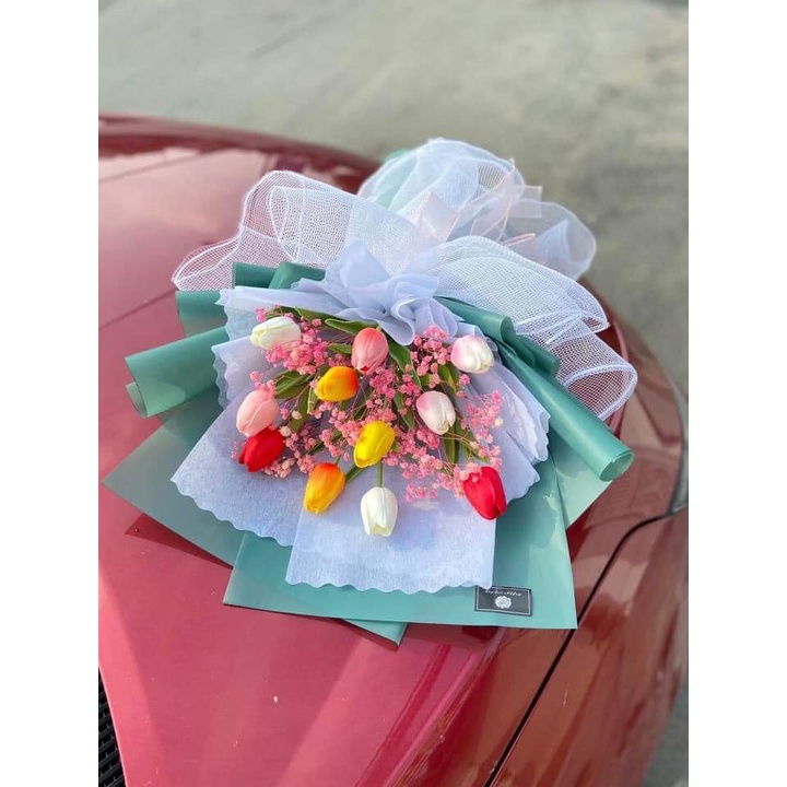 Hoa tuylip phối cùng baby cực dễ thương