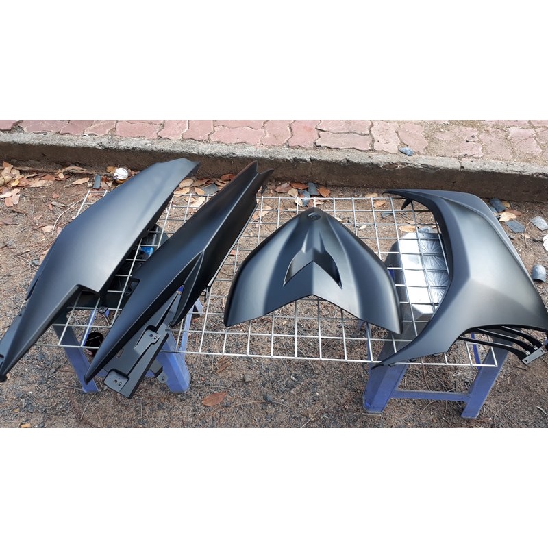 Sơn samurai màu đen nhám 29/109A và đen bóng 30/109 làm mới đẹp xe bám tốt chống gỉ sét hàng chính hãng