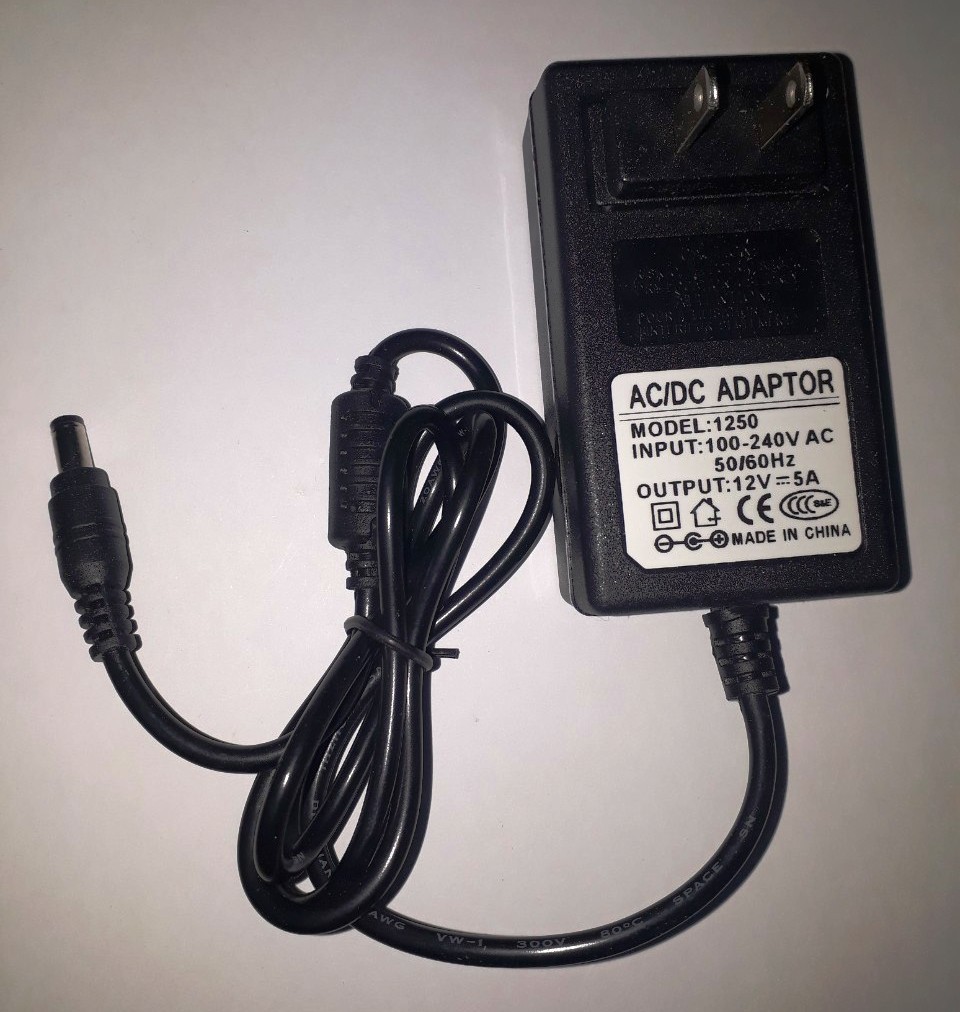 Bộ đổi nguồn điện 220V sang 12V-5A - CC1204