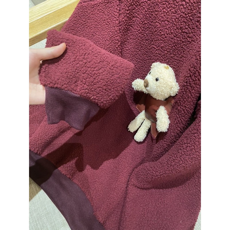 ANU15 - ÁO NỈ DẠ XÙ NỮ ĐỎ MẬN KÈM TÚI GẤU