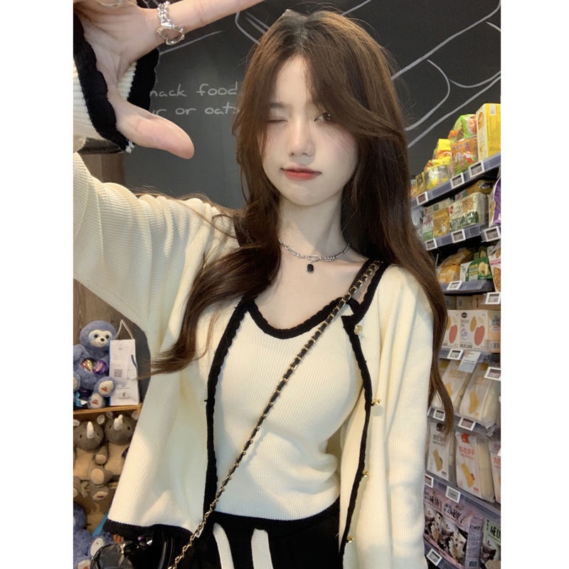 Set Áo Thun Tay Dài Phối Áo Hai Dây Thời Trang Mùa Thu Xinh Xắn Cho Bé Gái