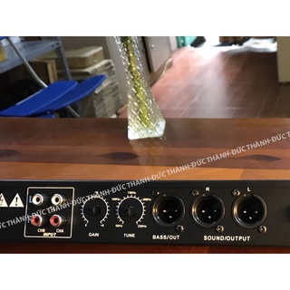Vang cơ dbx DSP 100