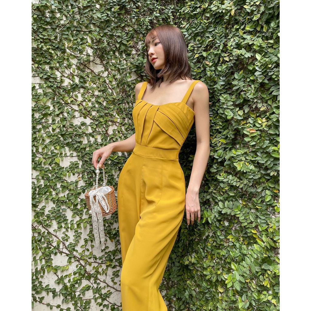 COLUS - Jumpsuit vàng 2 dây bản to