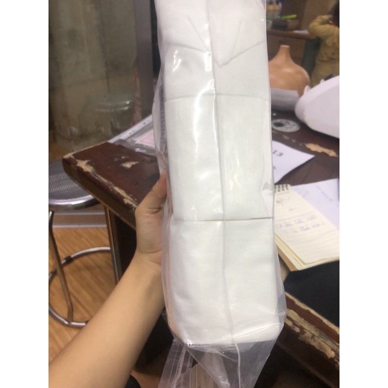 Giấy Lau mặt nhỏ gọn 7*7 tẩy trắng hoặc lau mặ