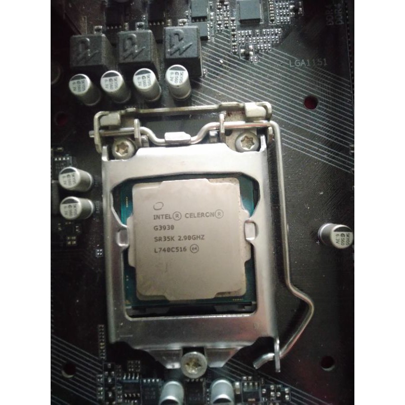 Cpu g3930 socket 1151 đang dùng