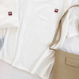 T- shirts có logo