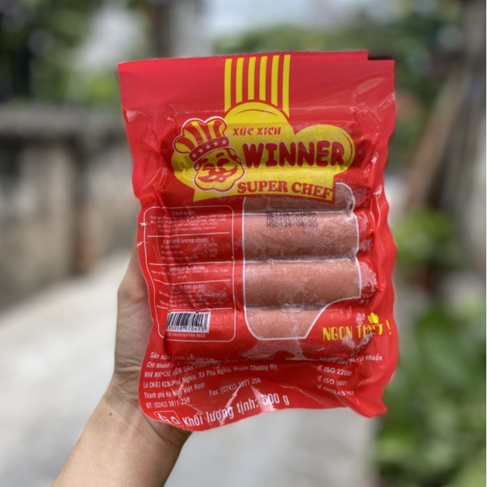 XÚC XÍCH WINNER CP ĂN LIỀN CHIÊN RÁN giá siêu rẻ 500g (10 CHIẾC)