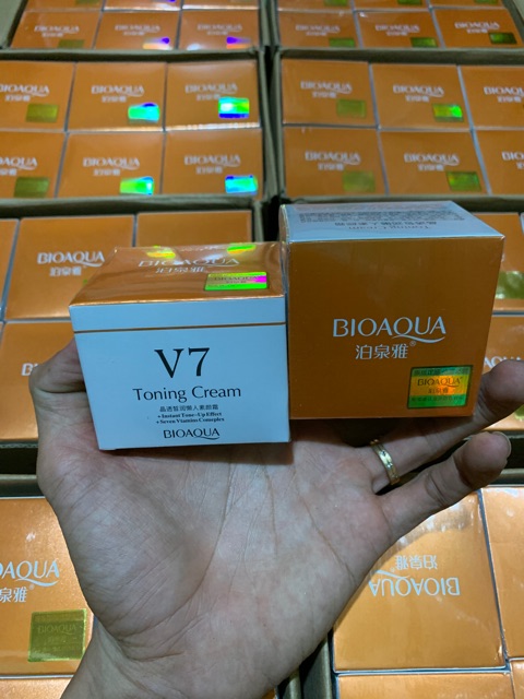 Kem trắng da v7 toning light,deep hydration bioaqua