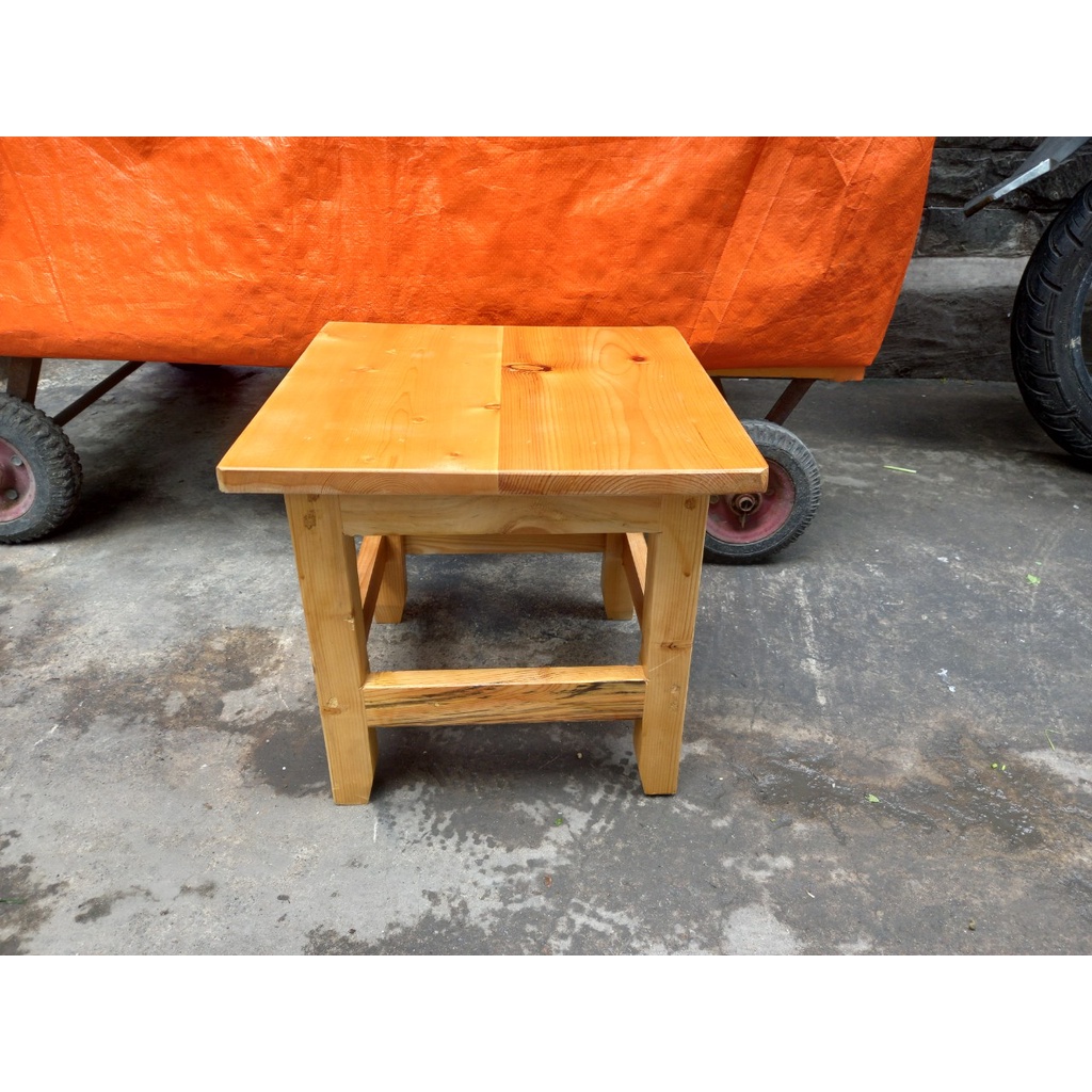 Ghế đẩu gỗ vuông lớn