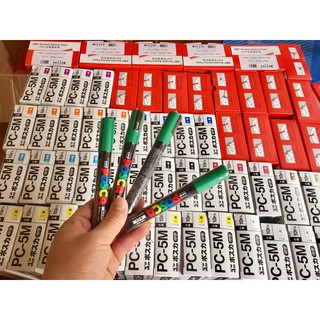 PC-5M Uni Posca PC-5M. Bút sơn vẽ sáng tạo trên mọi chất liệu, sẵn 11 màu sắc -chính hãng nội địa Nhật Bản