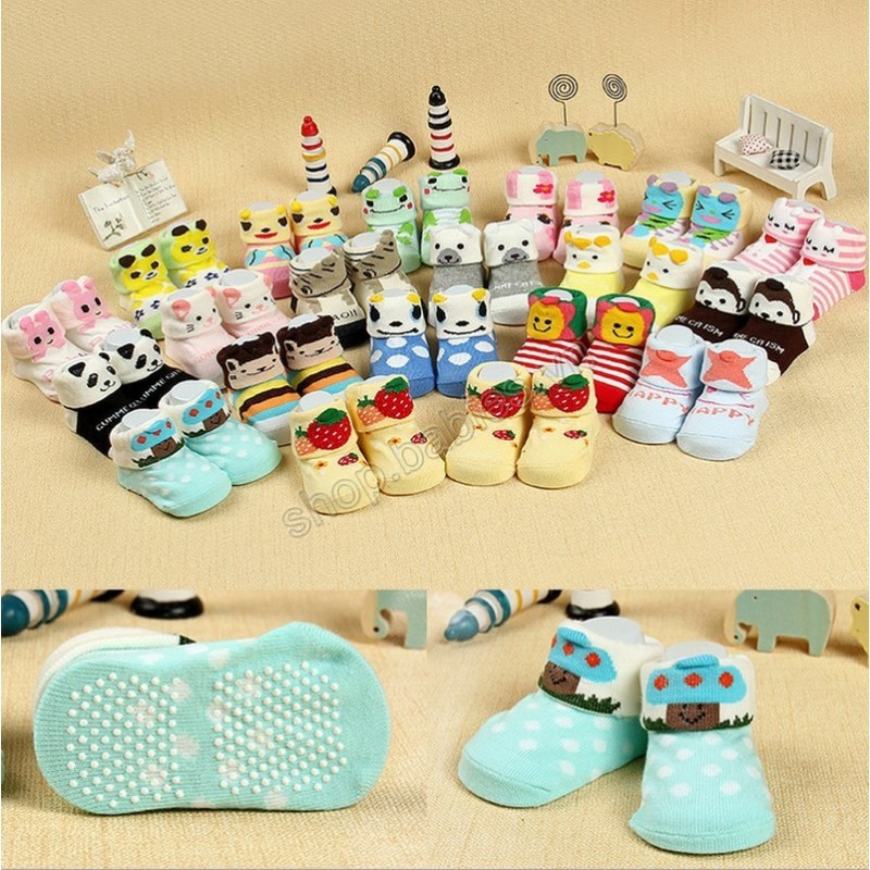 Tất Vớ Sơ Sinh Hình Thú 3D Cho Bé 0-12 Tháng Tuổi - Màu Ngẫu Nhiên