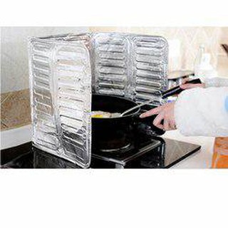 bạc chắn mỡ bếp ga