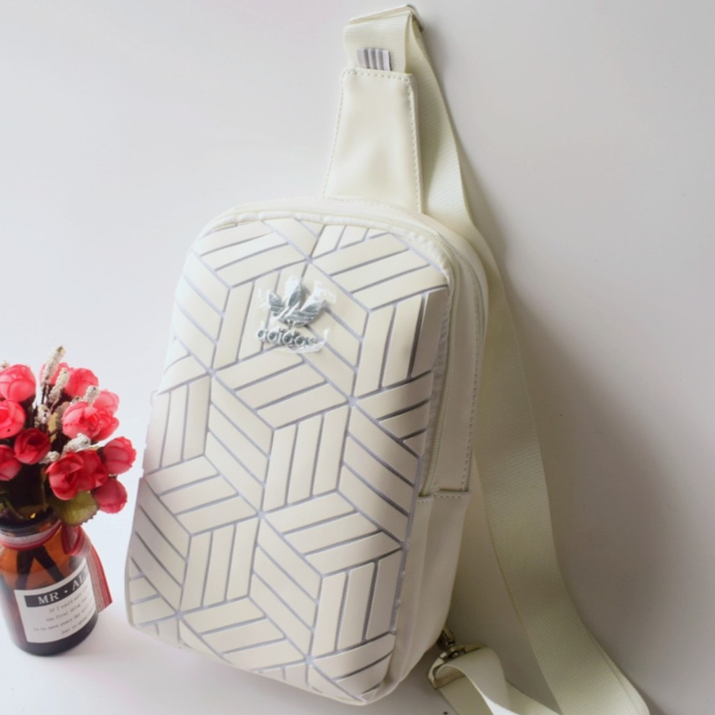 Túi Đeo Chéo Adidas Chất Liệu Da Pu Đẹp Chống Nước Cực Tốt | BigBuy360 - bigbuy360.vn