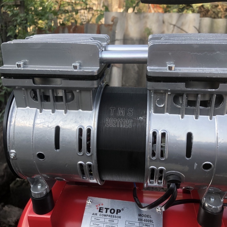 Máy nén khí không dầu 9l,máy bơm hơi etop chuẩn lõi đồng tự nạp ngắt không ồn