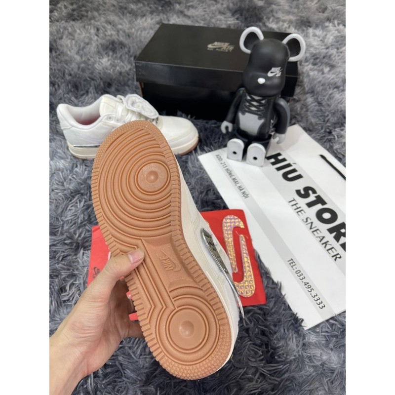 Giầy thể thao sneaker aforone x travit scott trắng thấp phản quang