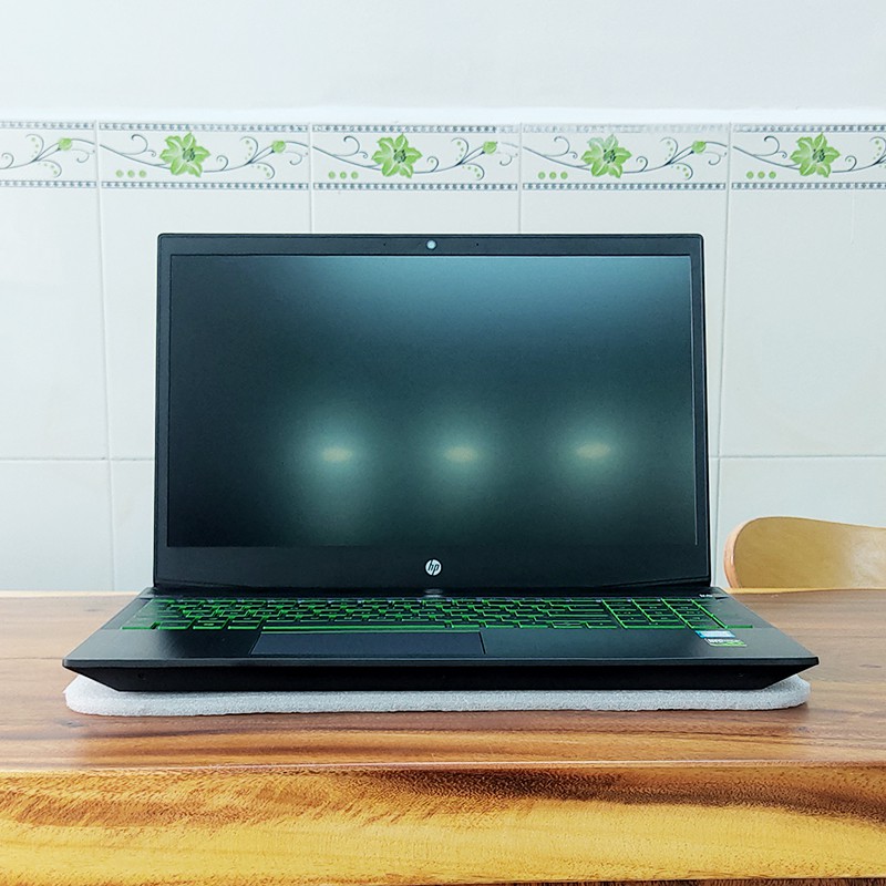 Máy tính xách tay HP Pavilion Gaming 15-cx0178TX i7-8750H/8GB/128GB  + 1TB/GTX1050 4GB/15.6 FHD/Win10 like new 99%