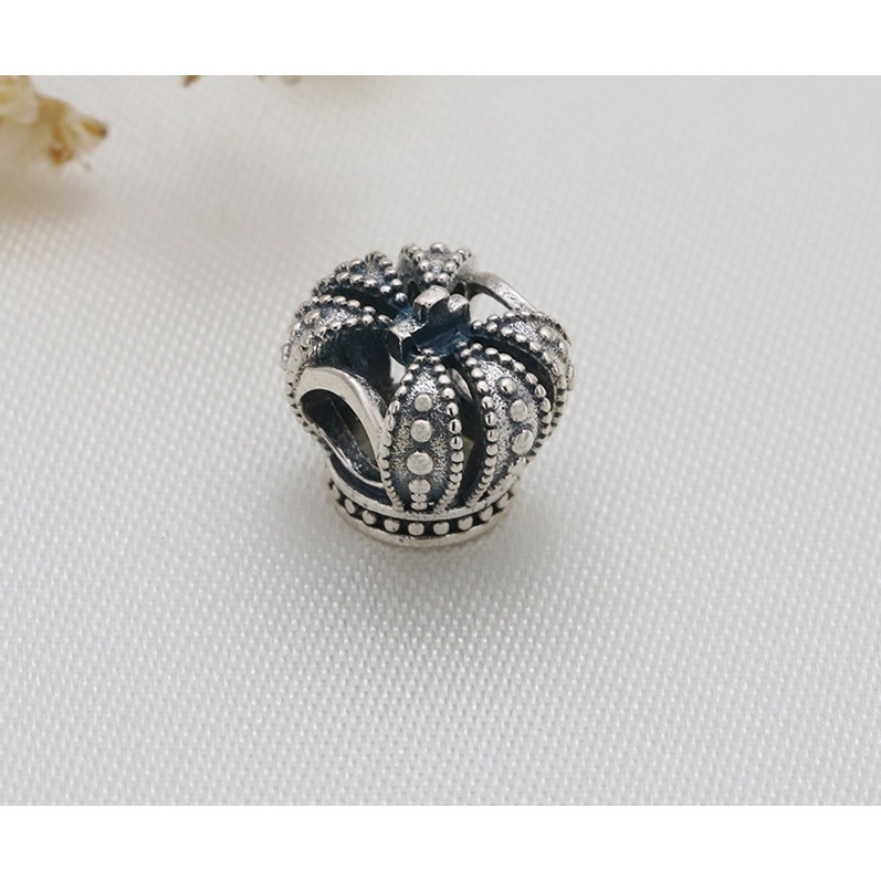 Charm vương miện hình tự chụp