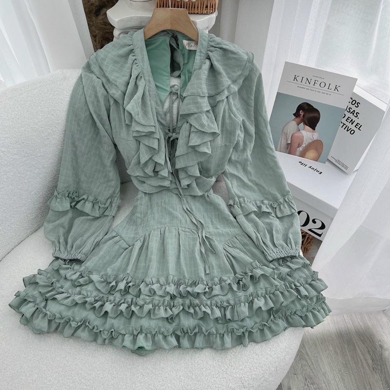 ĐẦM BÈO XINH KHOÉT EO