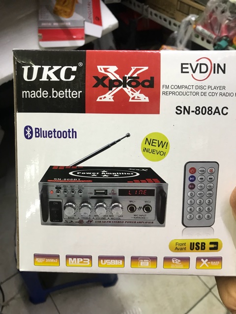 Âm Ly karaoke Bluetooth Amly Xe Hơi 2 Chân Jack MIC AV-08BT