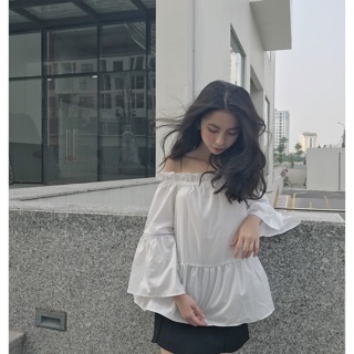 Áo trễ vai tay nối ren TKA77 1994closet