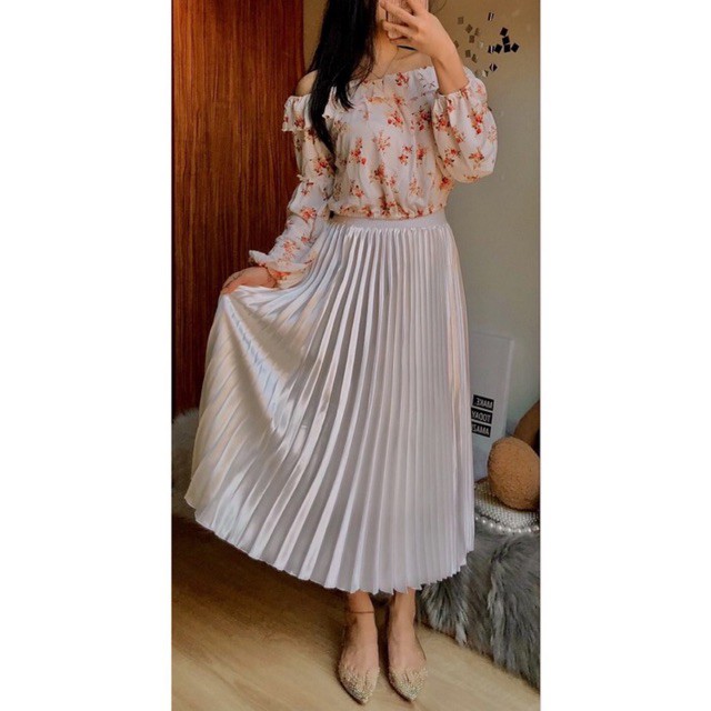 (sẳn) Chân váy xếp ly màu Trắng 2 lớp rất đẹp (PLEATED SKIRT)