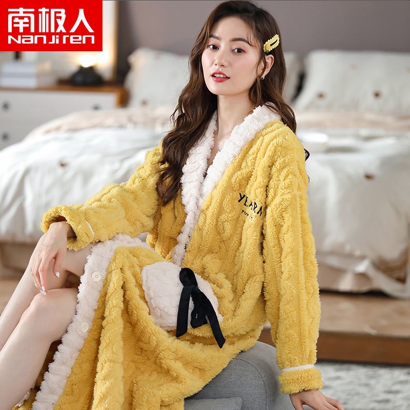 Áo Choàng Ngủ Chất Nỉ Ấm Áp Thời Trang Thu Đông Cho Nữ | BigBuy360 - bigbuy360.vn