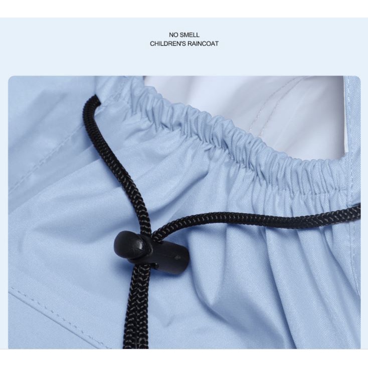 Áo mưa có mặt nạ kính và bọc tay chắn mưa