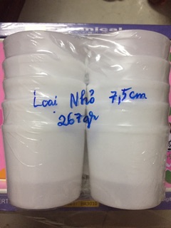 Ly làm đá tủ lạnh