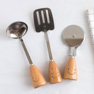 BỘ DỤNG CỤ NHÀ BẾP CÁN GỖ SMILEY