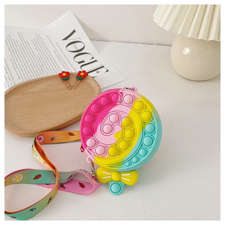 Túi POP IT đeo chéo phiên bản giải toả căng thẳng hình cầu vồng TX18