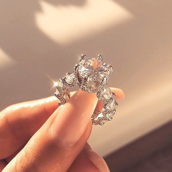 Nhẫn cho nữ đính đá zircon phong cách Âu Mỹ