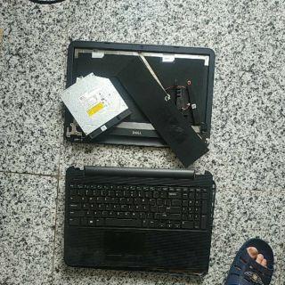 Rã xác laptop dell 3521