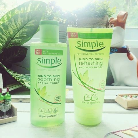 COMBO Sữa rửa mặt + Toner Simple